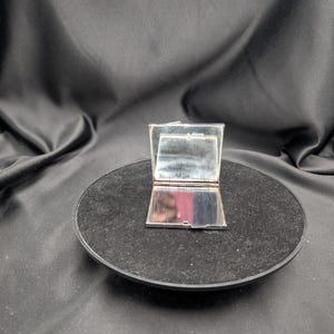 Vintage Silver Tone Square Mirrored Compact