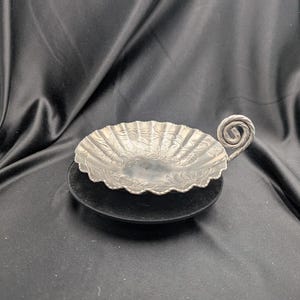 Vintage HammerCraft Aluminum Hammered Frilled Bowl with Handle