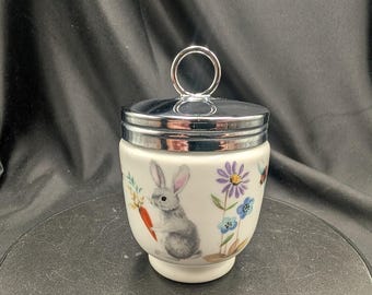 Vintage Royal Worcester A Skippety Tale King Size Äggkocklare