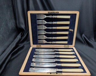 Vintage Mappin & Webb Fish Cutlery Set 12 Pc Sheffield Stainless Steel Cased
