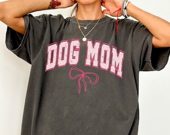 Coquette Dog Mom Shirt, Dog Lover Shirt, Dog Mommy Shirt, Gift for Dog Mom, Coquette Aesthetic, Trendy Crewneck, Pink Bow Shirt, Girlie Girl