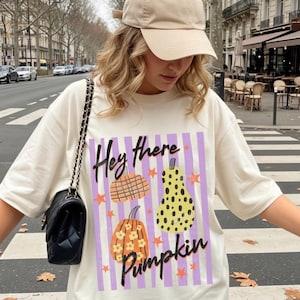 Hej där pumpa-tröja, pumpasäsongströja, pumpafält-tröja med grafisk design, höst-tröja dam, Comfort Colors® hösttröja, Thanksgiving-present