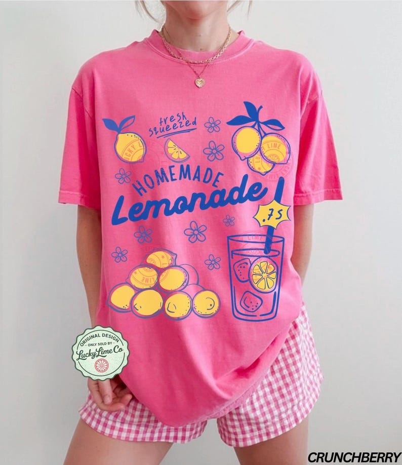 Comfort Colors® レモネードシャツ、レモンTシャツ、トレンドのサマーシャツ、アマルフィ海岸、イタリアの夏、バケーショングラフィックTシャツ、キュートなレモンシャツ Crunchberry