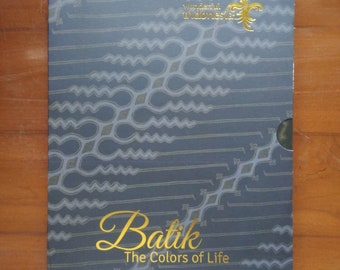 Exclusive Book - Batik: The Colors of Life