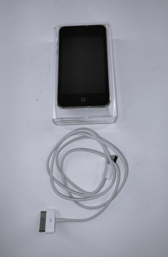 2nd Gen Ipod Touch 8GB Silver With Charger & Original Case - Etsy