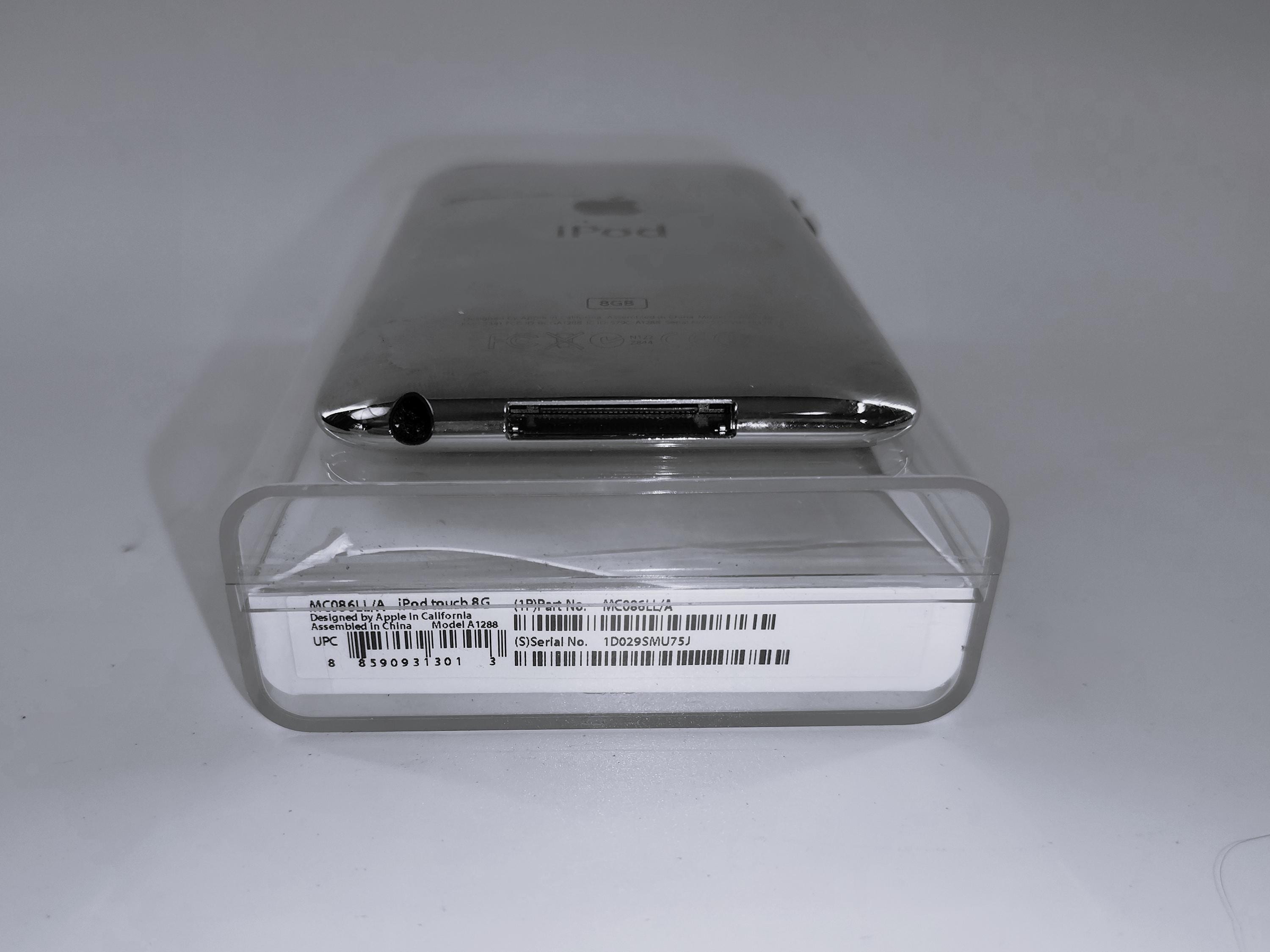 2nd Gen Ipod Touch 8GB Silver With Charger & Original Case - Etsy