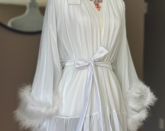 Vestido formal de encaje y flores hecho a mano - suave y elástico