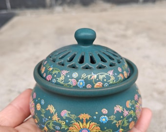 Ceramic Incense Burner Censer,Incense Stove Ding for Cone Zen Teahouse Decor Enamel Painted Peony Pattern Covered Home Decor Feng shui decor