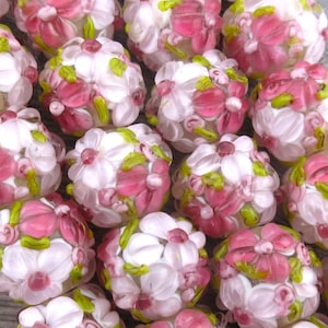 5 or 10 Flower Glass Lampwork 15mm Beads, Light Pink & Pink Raised Bumpy Petals, 15mm Handmade Floral Rounds