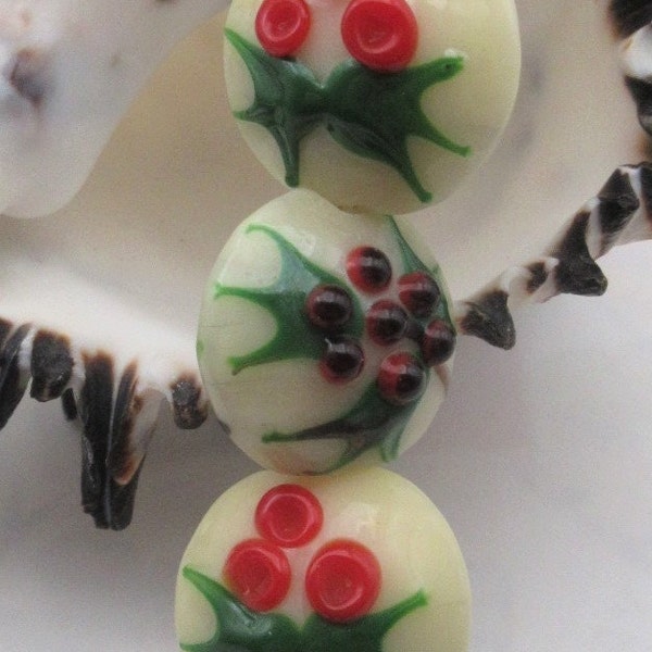 Red Holly Christmas Lampwork Glass Beads, Round Disc Xmas, Cream & Green Holiday, Handmade Glass Beads (2 or 4)