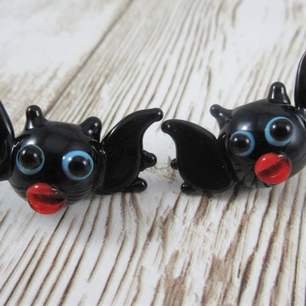 Black Bat Lampwork Glass Beads, Handmade Flying Creatures, Perfect for Jewelry and Adornments (1, 2 or 5)