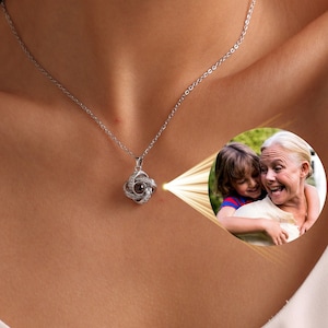 Personalized Photo Necklace, Locket Picture Necklace, Memorial Gift, Grandparent Gifts ,Chrismas Gifts