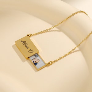 Collar de grabado personalizado con foto, collar de sobre de correo personalizado, collar de carta de amor con secreto, regalo de cumpleaños para mamá