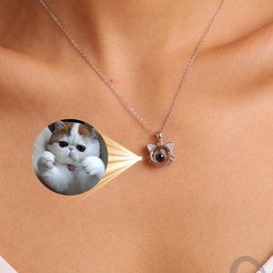 Projection Picture Necklace, Personalized Cat Necklace, Cat Memorial Gift, Gift for Her, Mom Necklace, Christmas Gifts