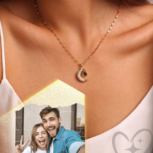 Photo Projection  Necklace, Personalized Moon Necklace, Memorial Gift, Gift for Her, Mom Necklace, Valentine Day Gift