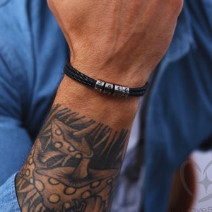 Bracelet personnalisé pour homme, pour papa avec nom de famille, cadeau de fête des pères, cadeau pour grand-père, cadeau de Noël pour lui