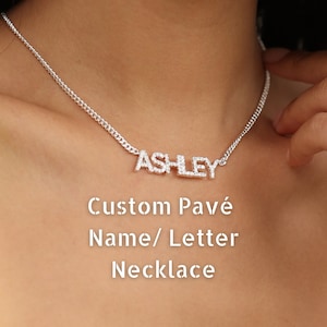 Collar con nombre pavé personalizado y cadena barbada - Collar con nombre de diamante personalizado - Colgante con nombre personalizado y cristal