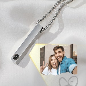 Projectie foto ketting, gepersonaliseerde verticale staaf ketting, aangepaste portret cadeau voor haar, moeder Neckalce, Valentijnsdag cadeau