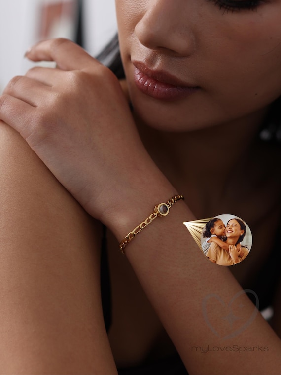 Personalized Photo Projection Bracelet with Cuban Chain, Handmade Jewelry with Picture inside, Bestfriend Gifts for Mom Lover Girlfriend