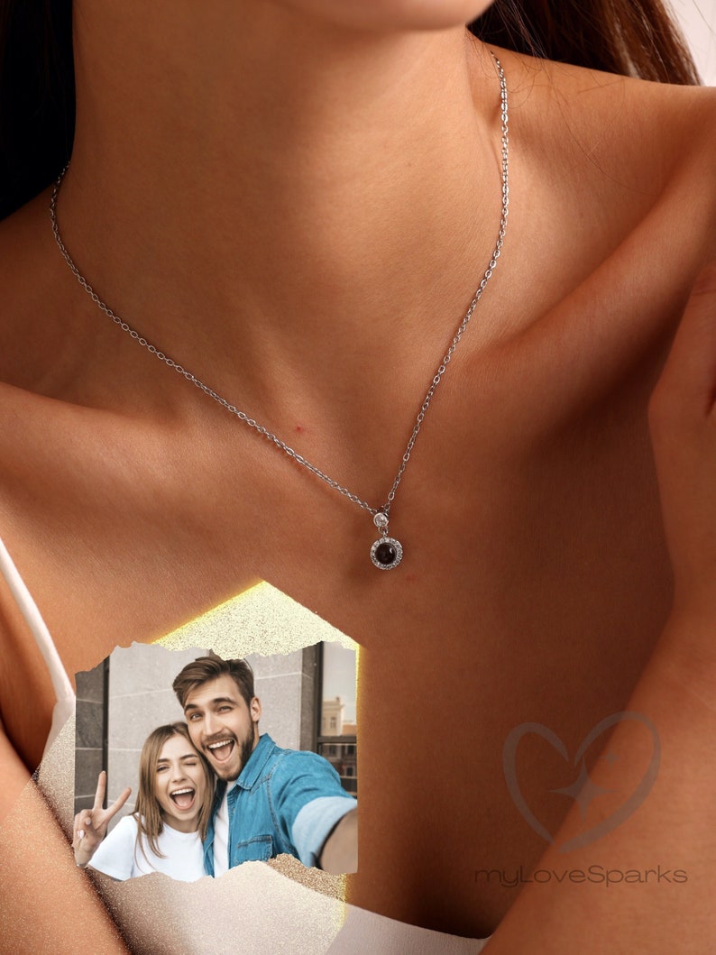 Fotoprojectie ketting, gepersonaliseerde ketting, Memorial Gift, Cadeau voor haar, Moeder Ketting, Valentijnsdag Cadeau afbeelding 1