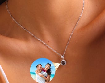 Photo Projection  Necklace, Personalized  Necklace, Memorial Gift, Gift for Her, Mom Necklace, Valentine Day Gift
