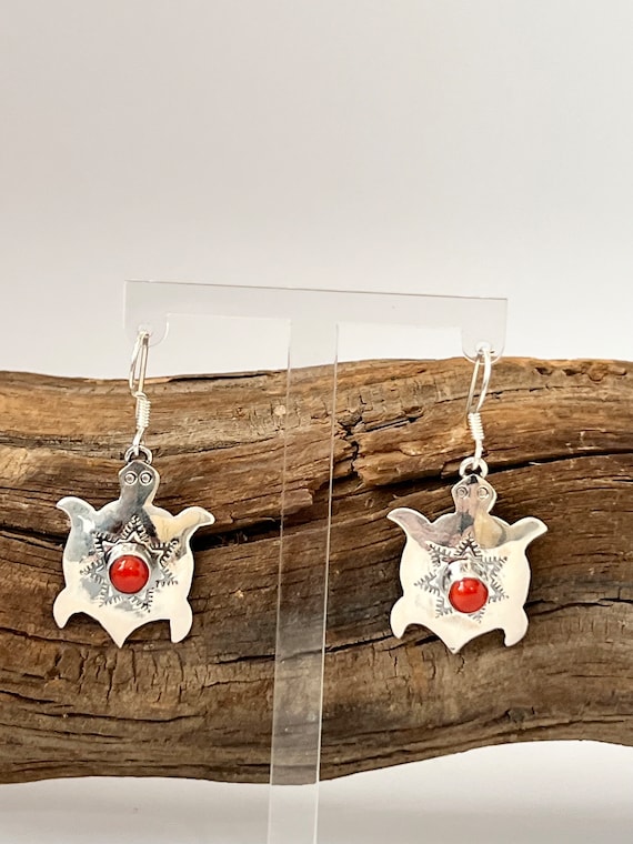 Navajo Turtle and Coral Native Hand Stamped Sterli