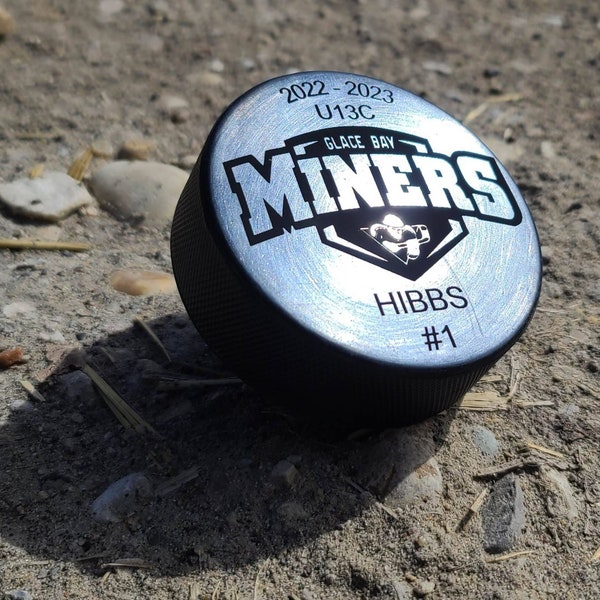 Customizable Engraved Hockey puck for coaches, teams, players