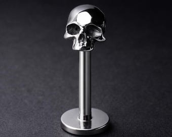 Piercing para labio con forma de calavera de acero inoxidable / Joyería corporal gótica sin rosca