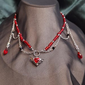 Collier chauve-souris : vampire gothique en cristal rouge. Effrayant. Halloween. Accessoires vampires