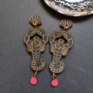Scorpions Earrings. Wooden earrings. Laser cut jewelry. Handmade Earrings. Dark Jewelry. Black Fashion. Gothic Earrings.
