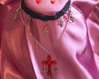 Gargantilla gótica de cruz roja: collar de vampiro victoriano