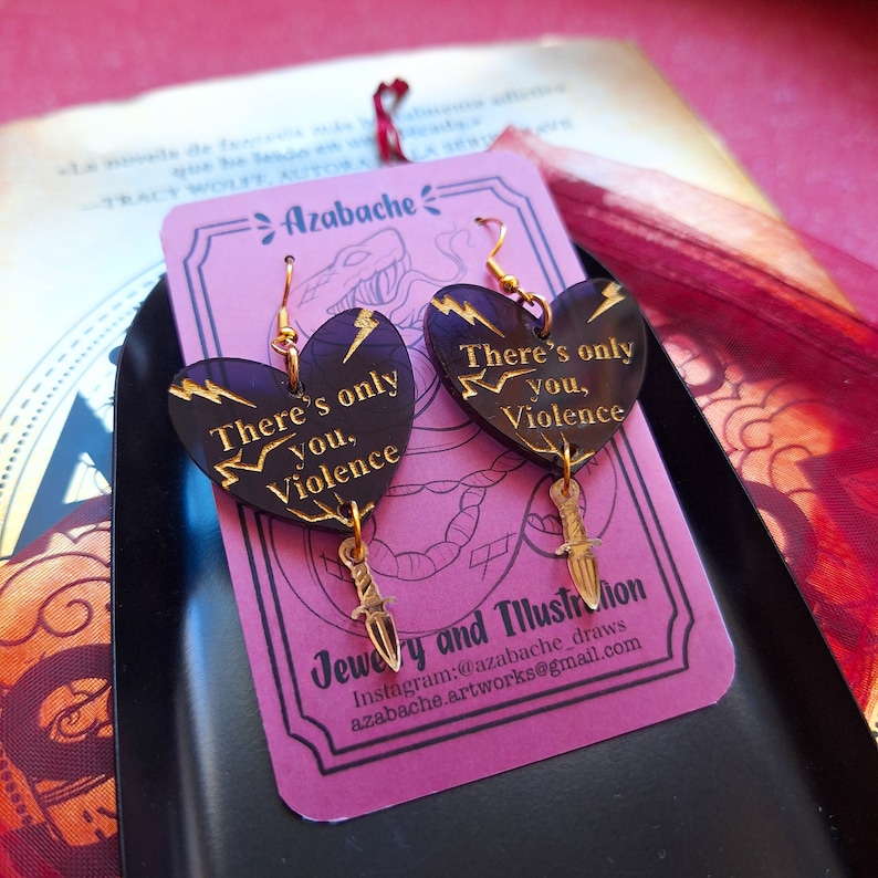 Pendientes de corazón de la Cuarta Ala: Joyería del Dragón de los Libros. Llama de Hierro. Xaden Riorson. Mercancía para amantes de los libros. imagen 1