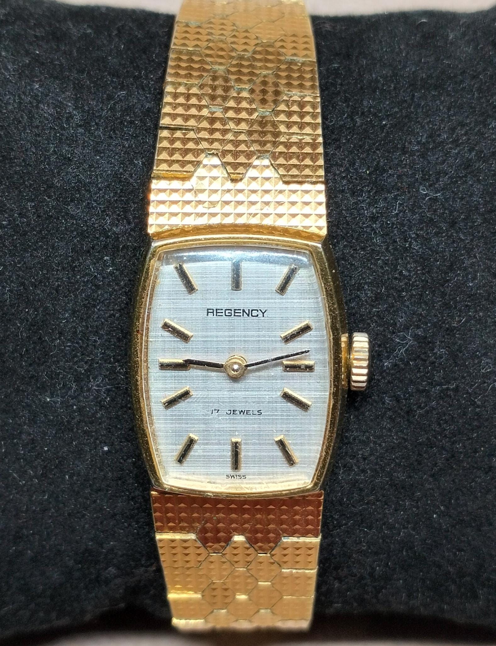 Vintage Regency Mechanical 17 Jewels Ladies Watch Gold Plated