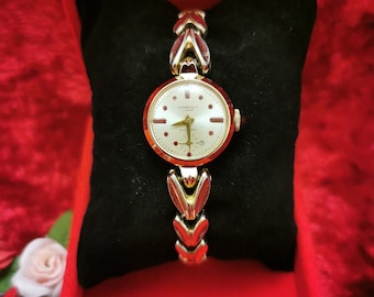 Vintage Ingersoll Gold Plated Mechanical Watch: 7 Jewels, Made in Britain Dress Watch