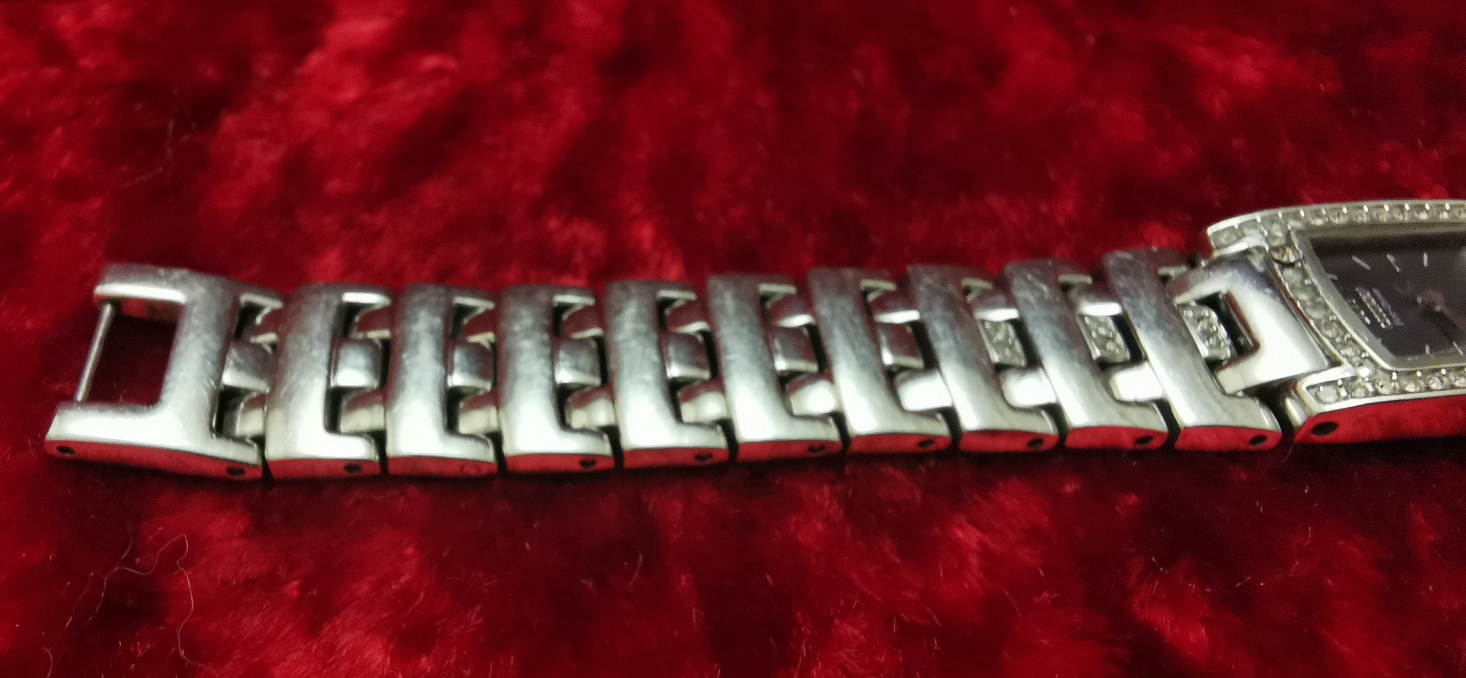 Vintage Citizen Eco-drive B023 S000068 Swarovski Crystal Silver