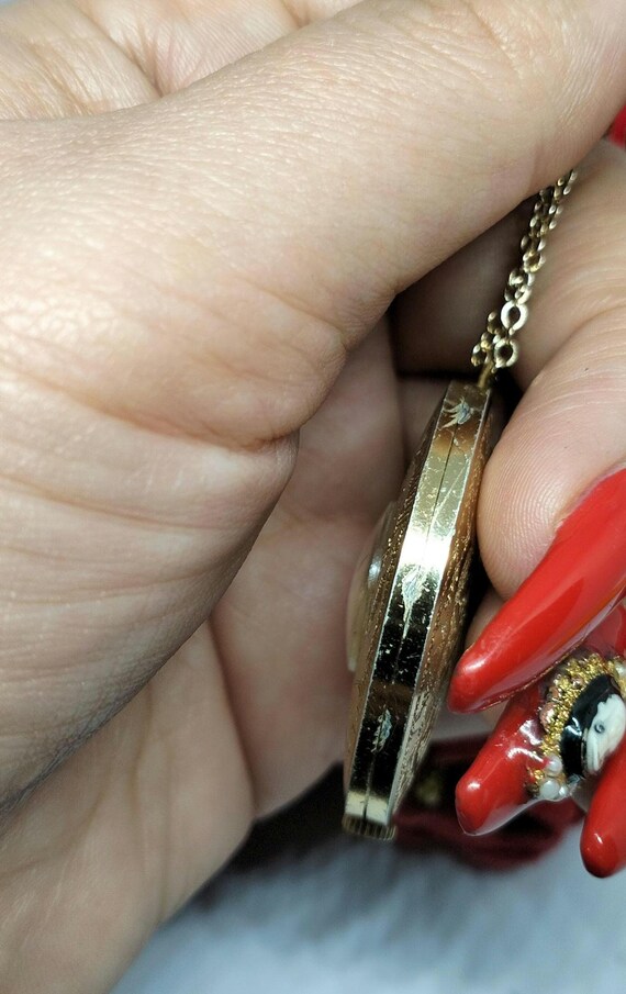Vintage Medana Pendant Watch Necklace, 17 Jewels, Floral  display picture 3