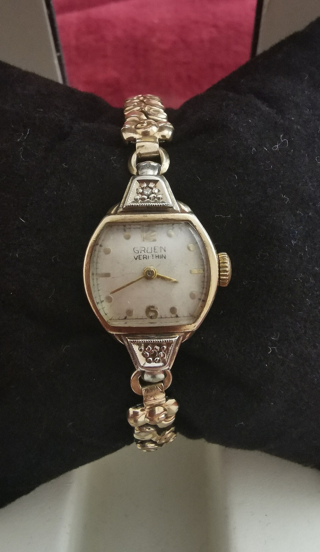 Vintage Gruen Veri-thin Ladies Watch, 10k Gold Filled, Swiss  display picture 1