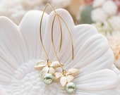 Sage Green Pearl Earrings with Gold Flower, Olivine Sage Green Wedding Bridal Earrings, Gift for Wife Girlfriend Mom daughter sister for her