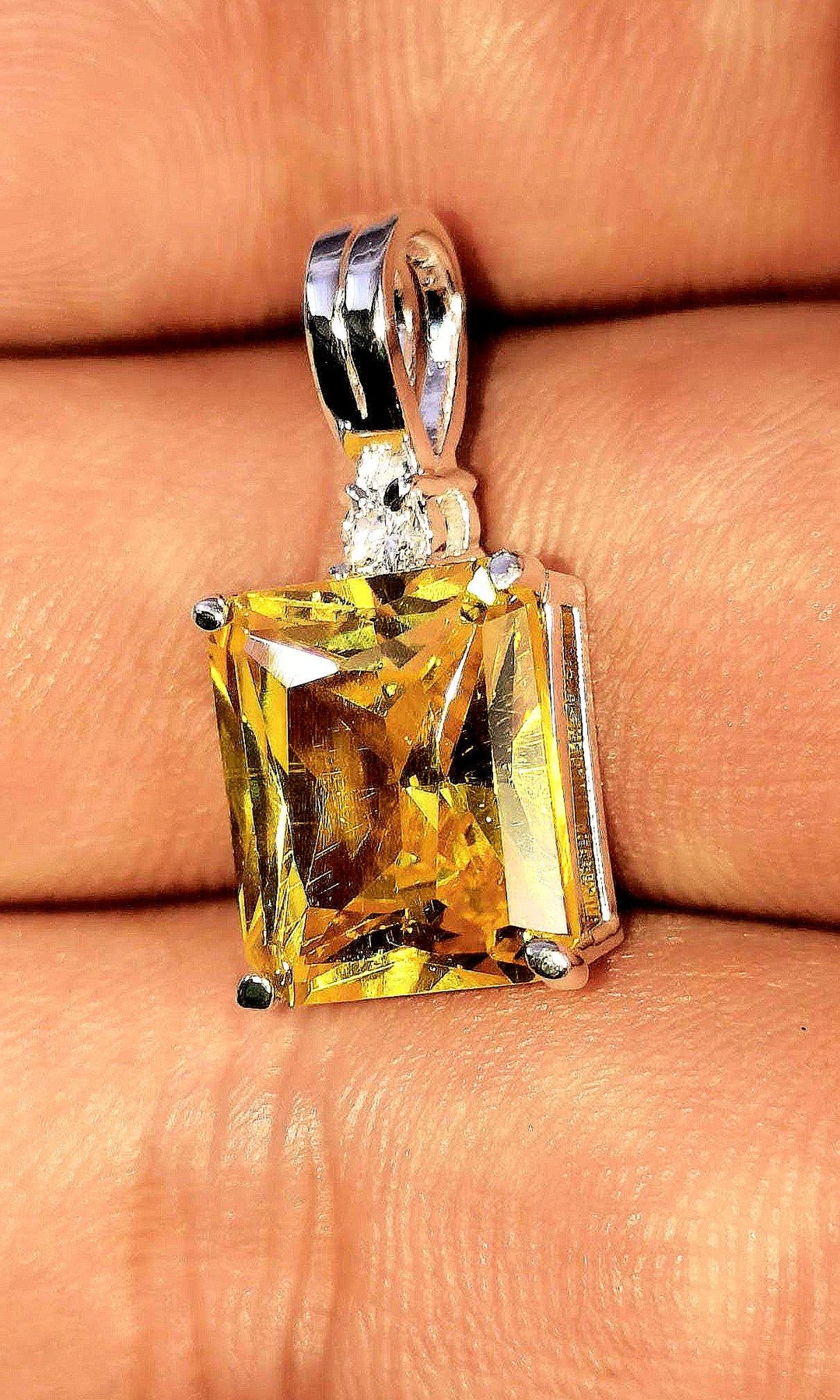 Ramneek Jewels 12.25-12.50 Ct Yellow Sapphire (Pukhraj) Pendant - Panchadhatu Setting, AAA Quality - View #7
