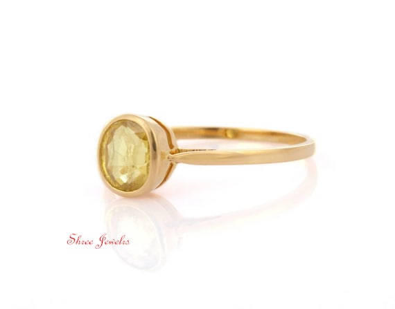 Brilliant Yellow Sapphire Pukhraj Silver Ring for Men and Women Great  Luster Stone. 5ct Plus Simplistic Design Elegant Ring - Etsy Israel