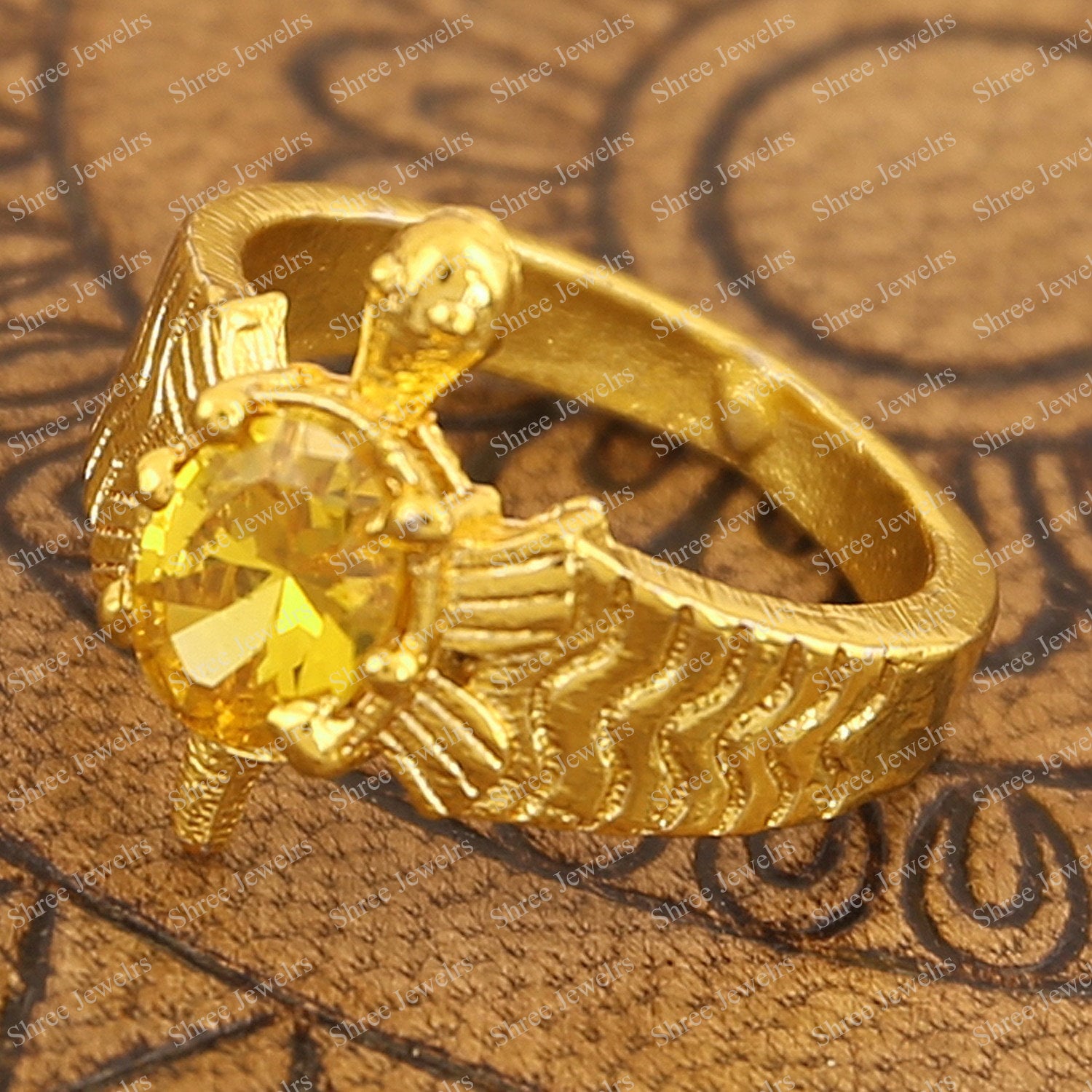 Guru Ring