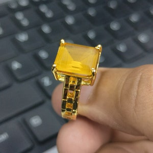 Natürlicher Zertifizierter Gelber Saphir / Pukhraj Panchadhatu Rashi Ratan Astrologische Zwecke Ring Handgemachter Ring für Mann & Frau, Geschenk für sie