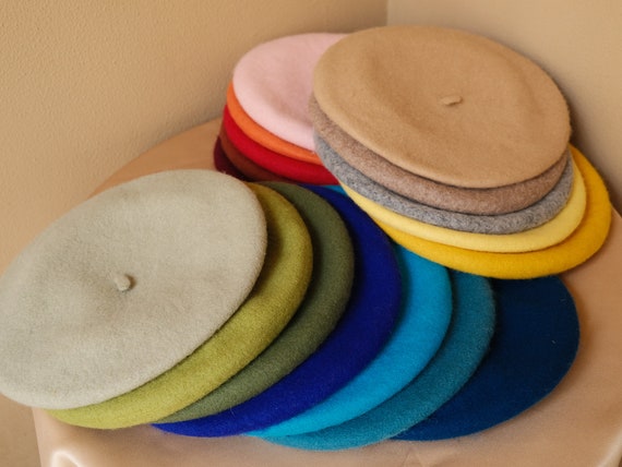 100% Wool Beret: Solid Color French Style Vintage Cap - Etsy display picture 1