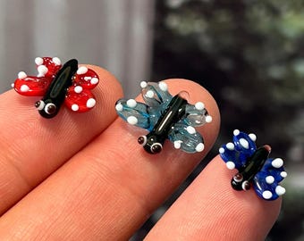 Tiny Butterfly Glass Figurines, Mini Butterfly Charms, Small Butterfly Decor, Colorful Glass Pieces for DIY, Cute Glass Figurines, Tiny Bead