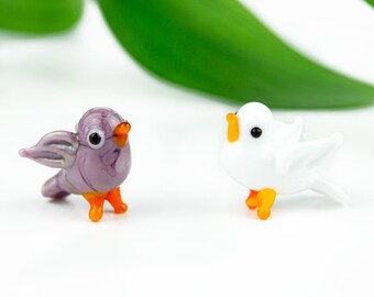 紫ガラスの鳩の置物：ムラーノスタイルの吹きガラスの鳥の彫刻 - Etsy 日本