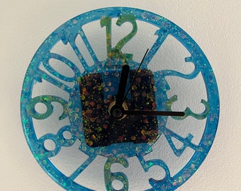 Resin clock