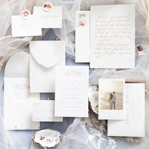 Plantilla de papelería para invitaciones de boda de bellas artes, elegante suite para bodas italianas, ilustración de lugar y paquete de invitaciones editables para bodas europeas.