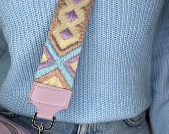 Elegant bag strap in pastel purple for leather bag, high-quality strap made of fabric and leather, Made in Italy, gift, fashionable, accessory