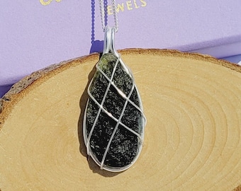 100% genuine moldavite Pendant, Czech Moldavite Silver Pendant, Handmade moldavite Wire Pendant for girls 925 Silver Pendant for chain, gift