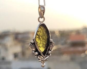 Pendentif authentique en pierre de moldavite, pendentif en moldavite certifié, bijou en argent 925, moldavite aux vertus curatives, pendentif en pierre naturelle, cadeau pour elle